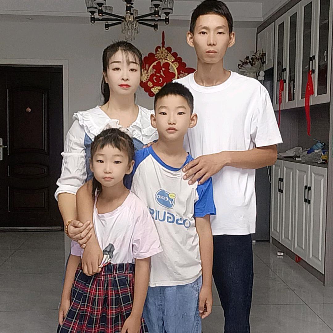 华瑛夫妇