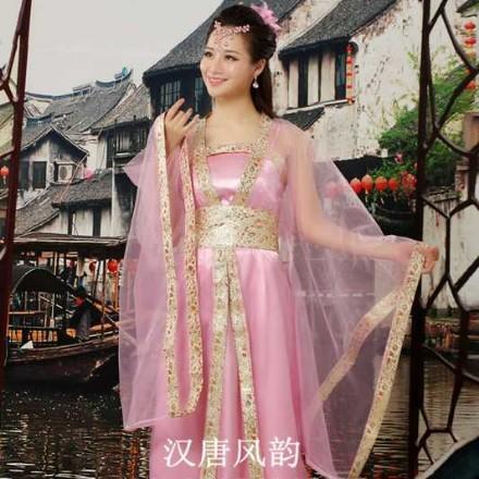 泉水清澈