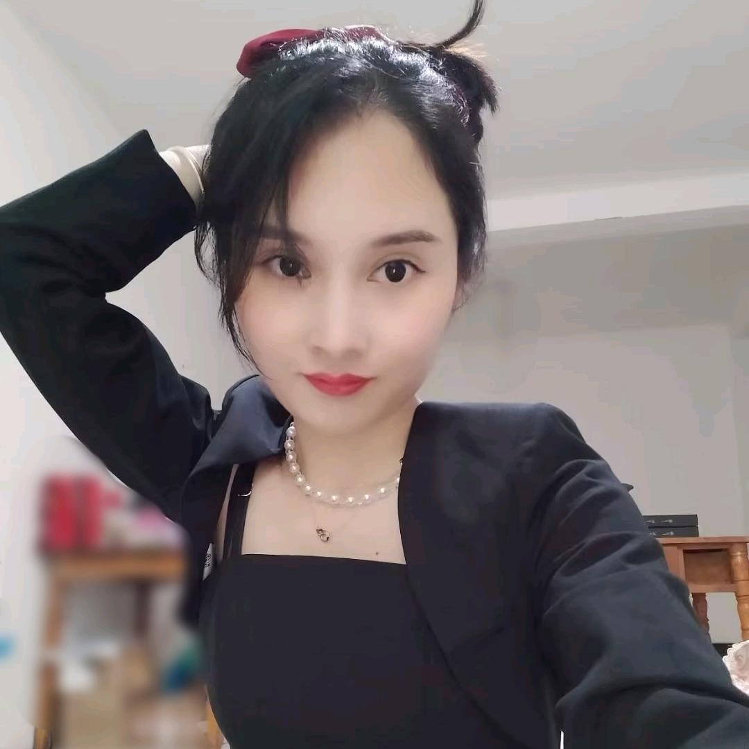 卤肉饭小姐姐