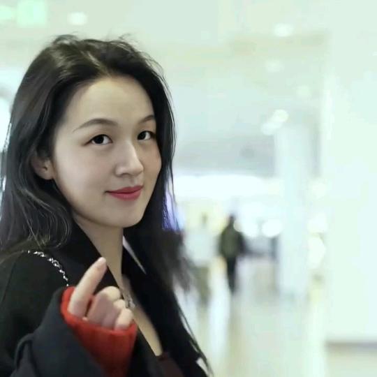 包家👸👼两千金💋