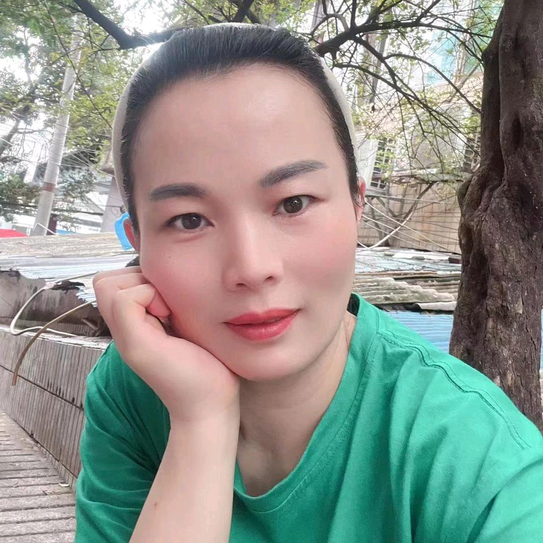 阿玲🎤04：10开播号在主页