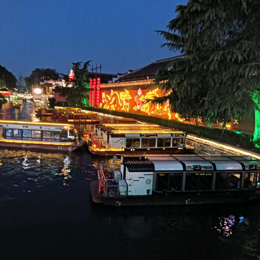 (づ ●─● )づ乐姐