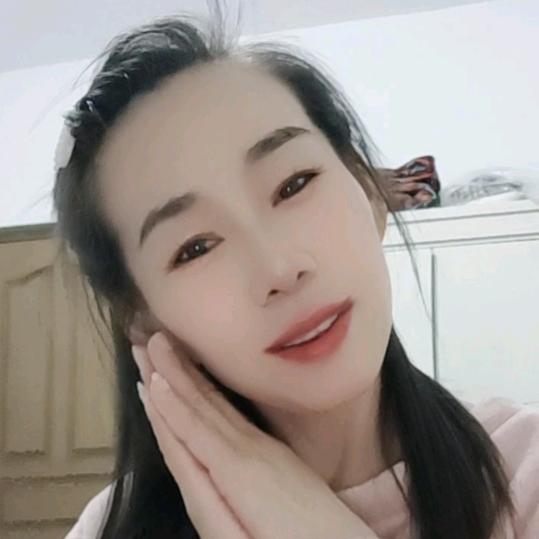 美容养生大姐。