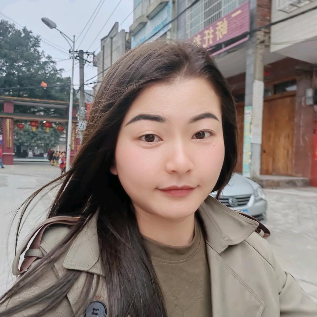 建宾市场卖菜的小辣椒