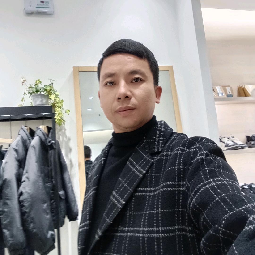 品优优装唐耀福