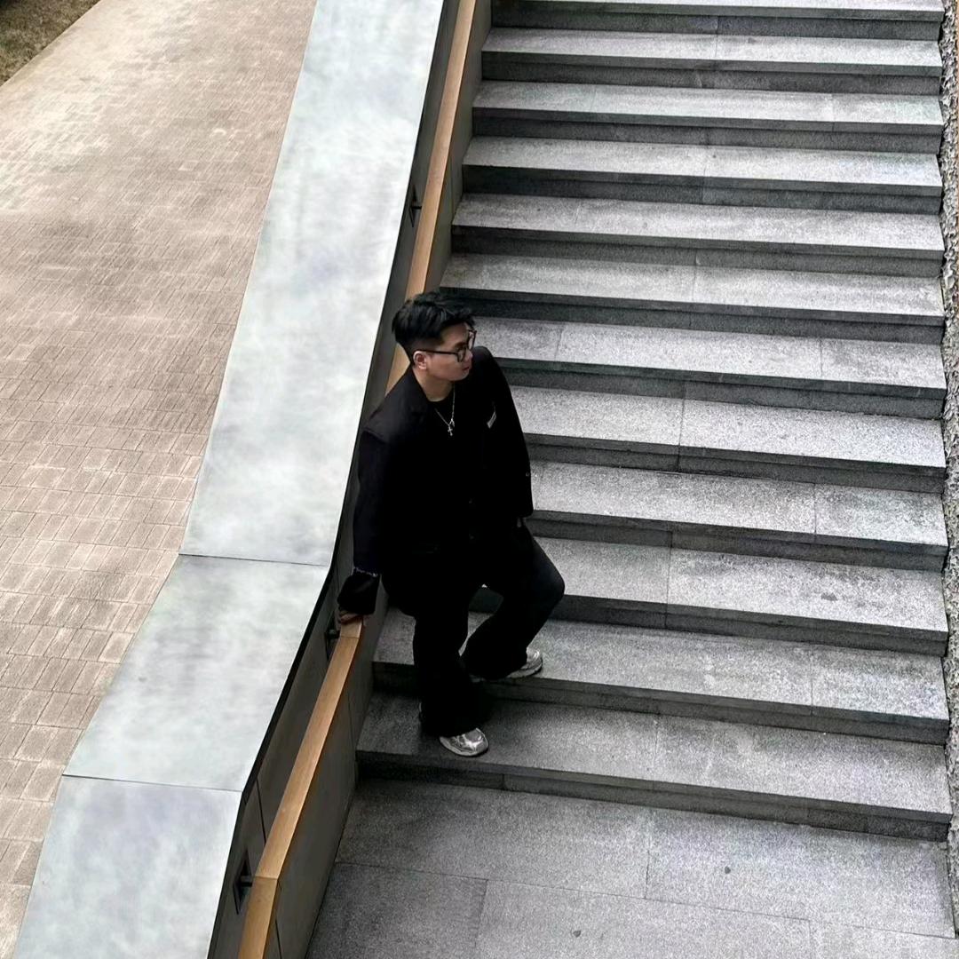 陈先生—