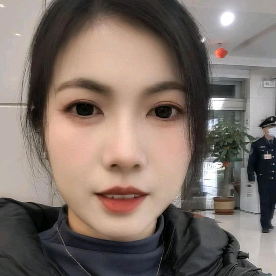 华姐姐.