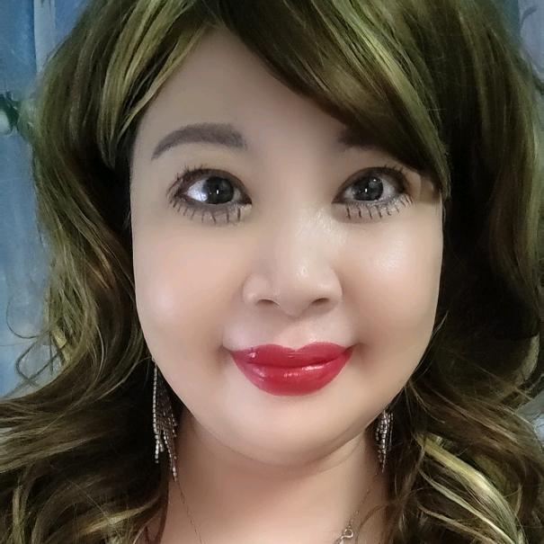 依依