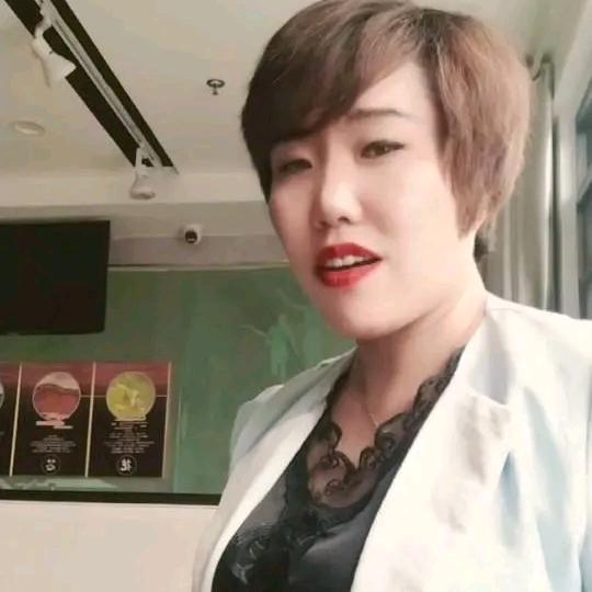 苍天不解人情暖，冷眼看花尽是悲