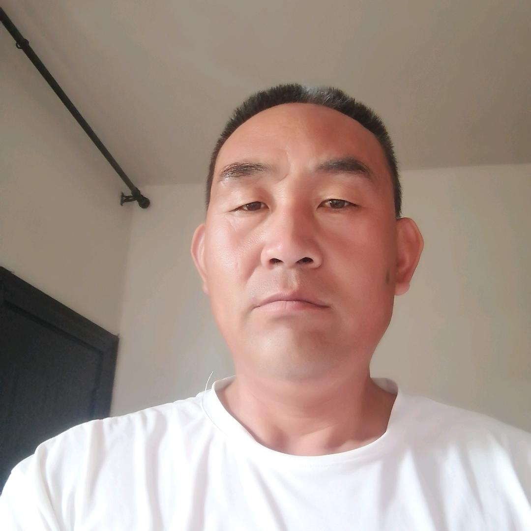 开吊车的老头