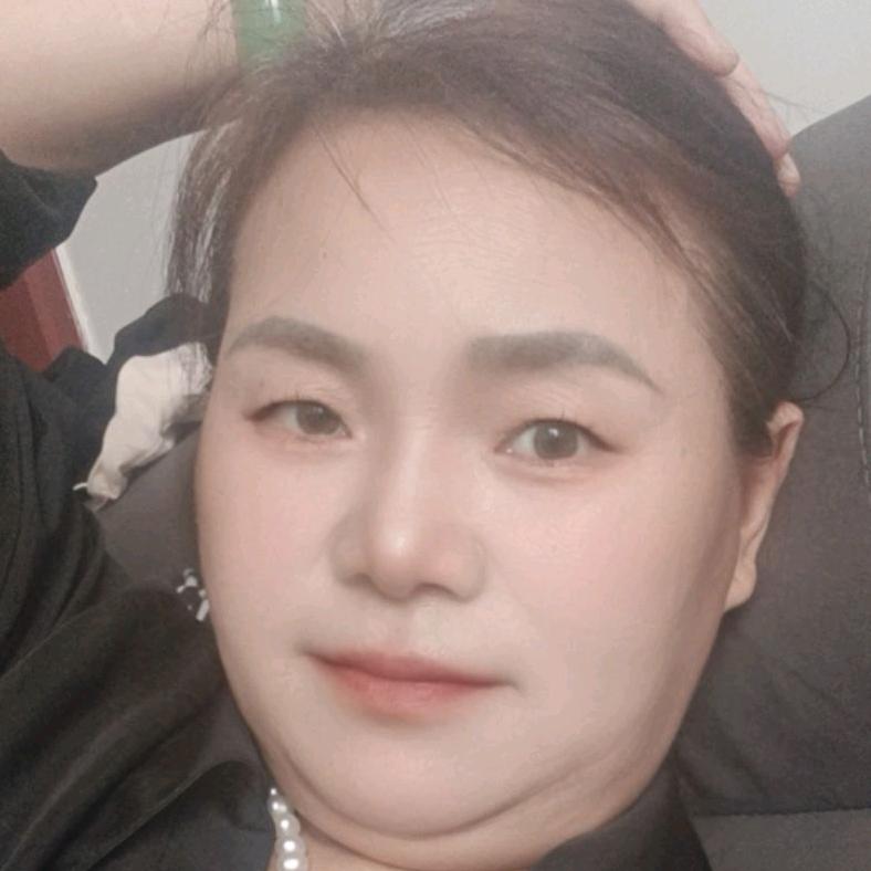 农村的打工人何三姐