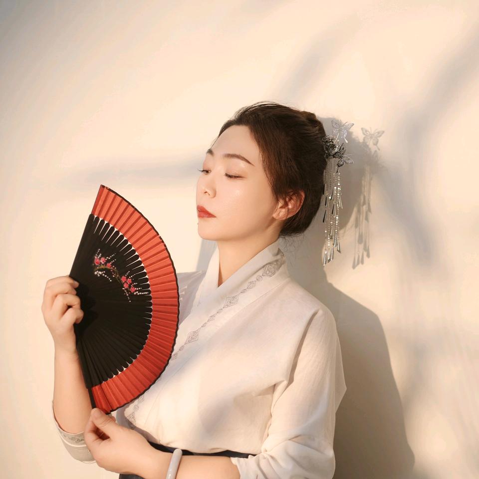 摩羯女