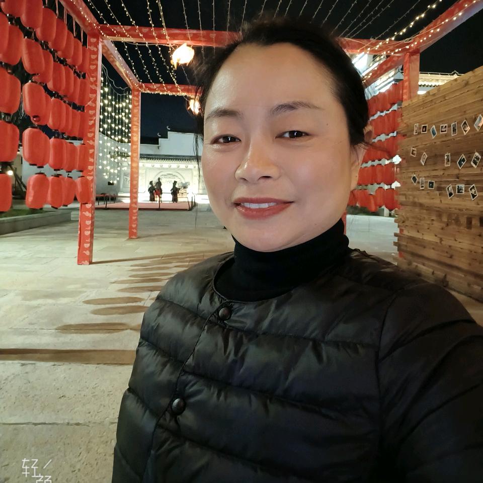 祖楼镇商帝家纺冯姐现场充绒