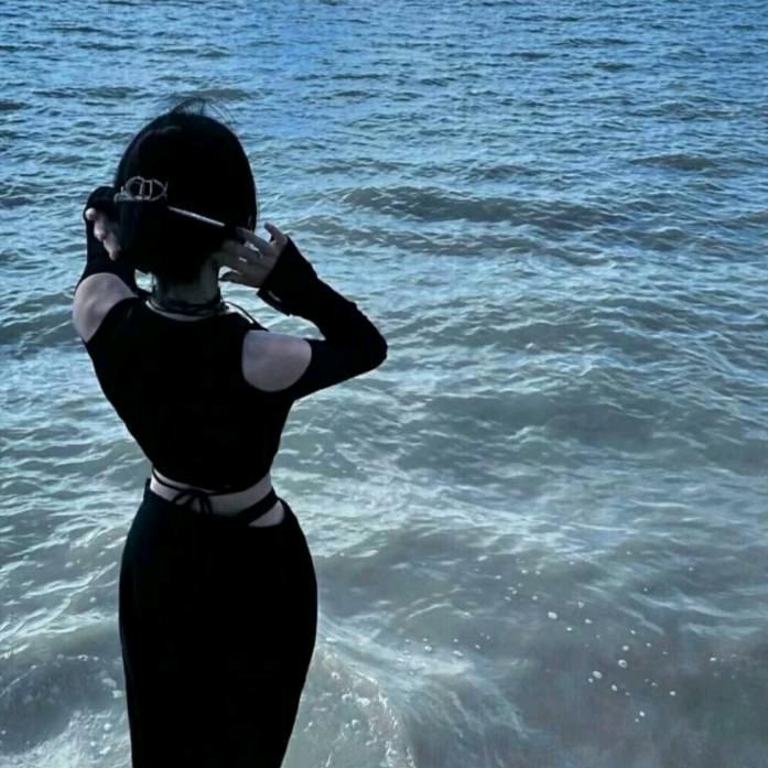 七七吃饱饱