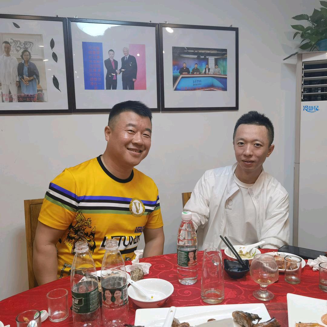 西夏哥。卤鹅哥好兄弟