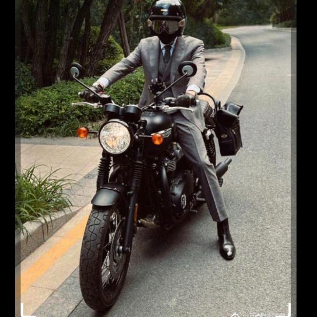 除了正事儿啥都干