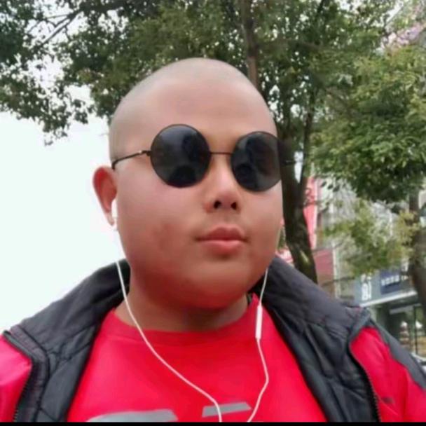 正经的小张🤪