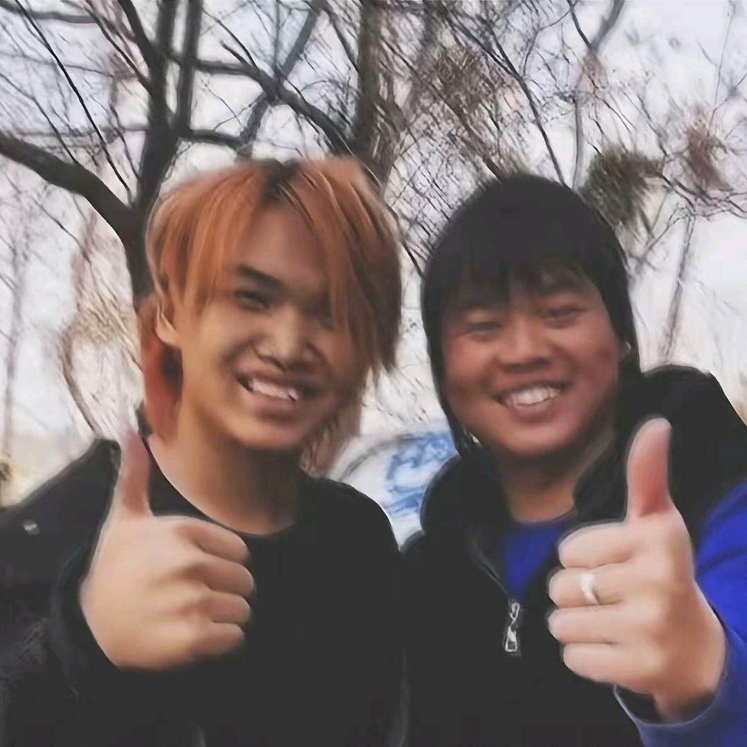 到镇上啦