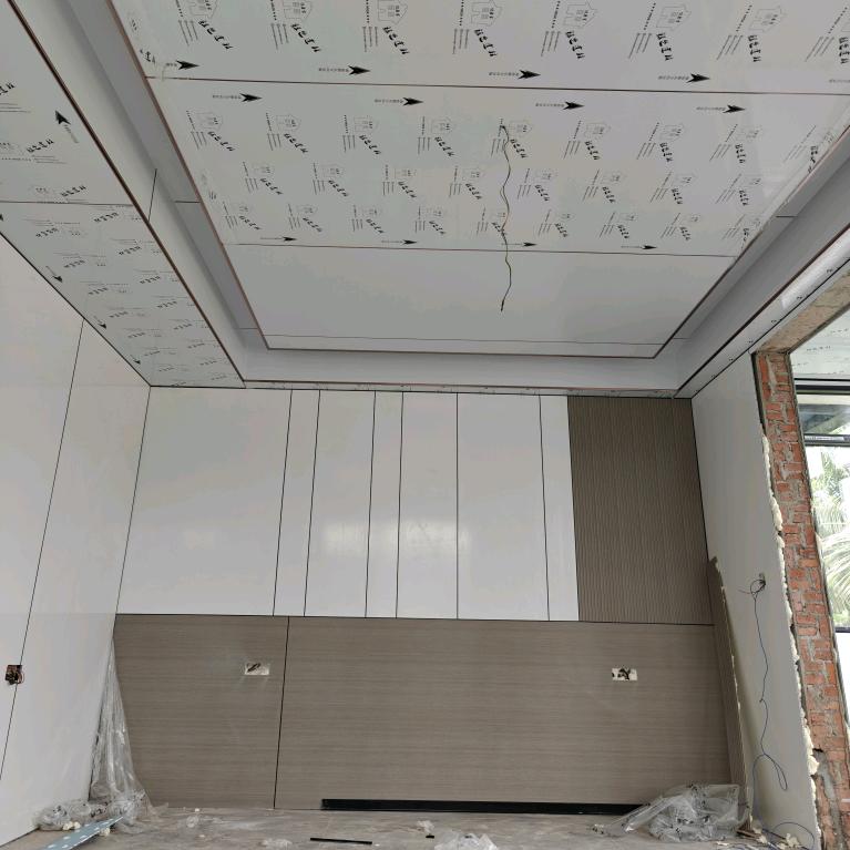 匍匐人间（专业墙板设计安装）