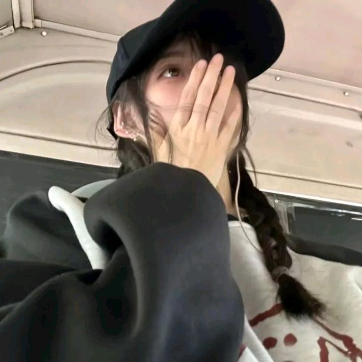 一颗快乐的小西柚