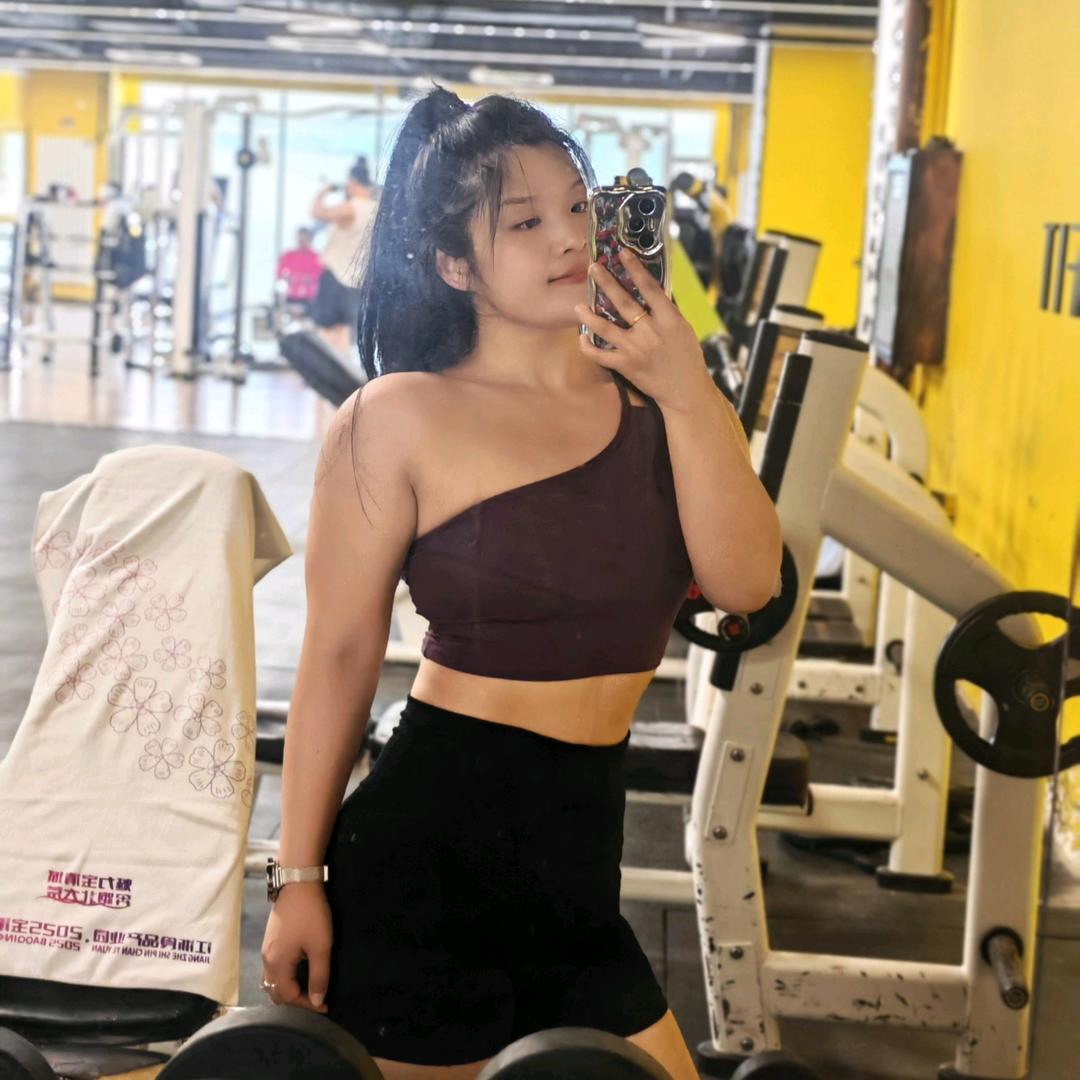 不吃酸菜的李同学