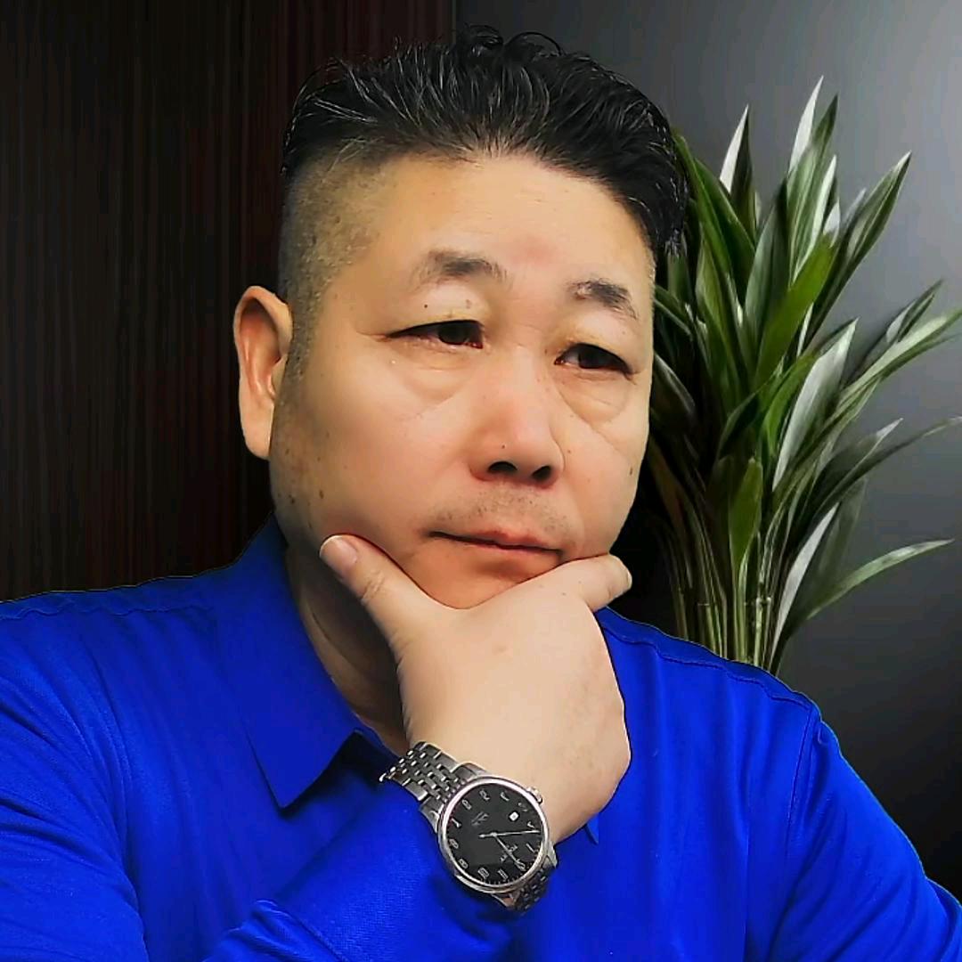 飞扬刘一点