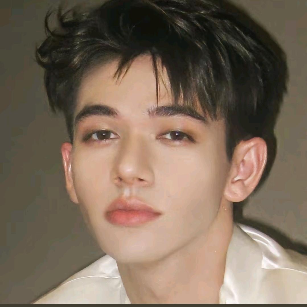 A梦之健游泳健身-陈经理