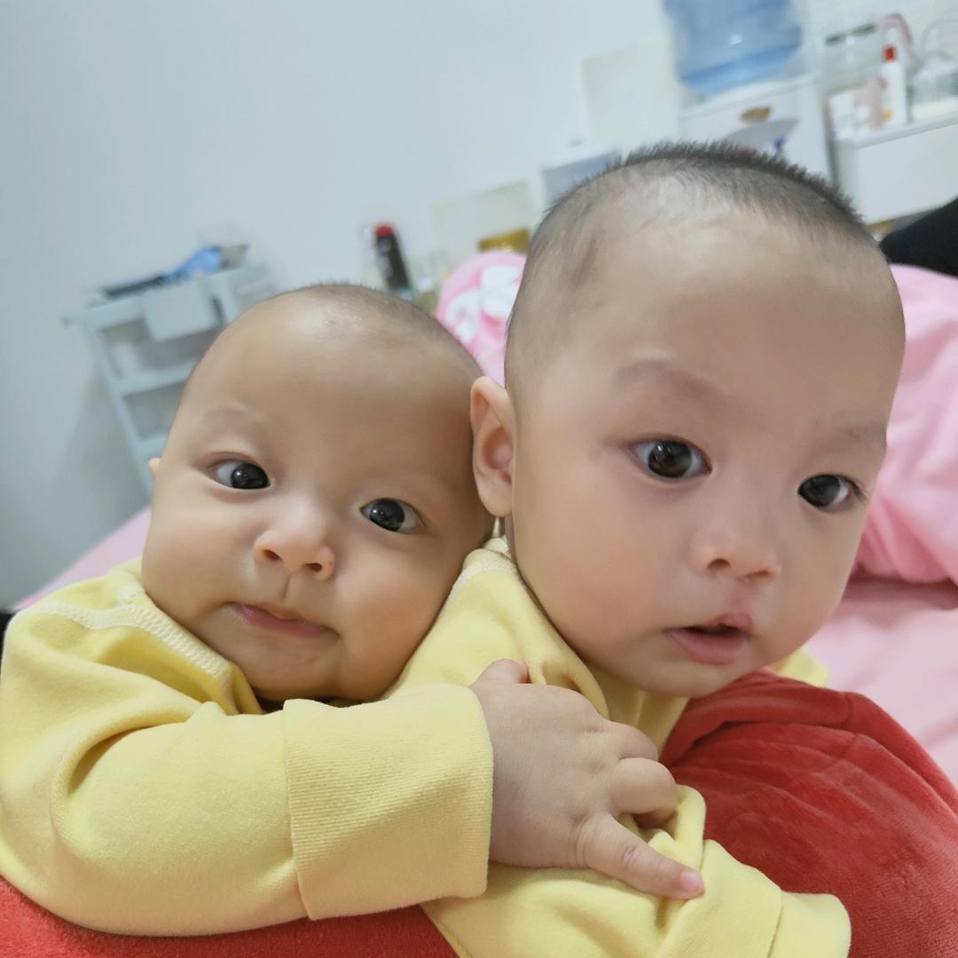 浠洋（双胞胎）