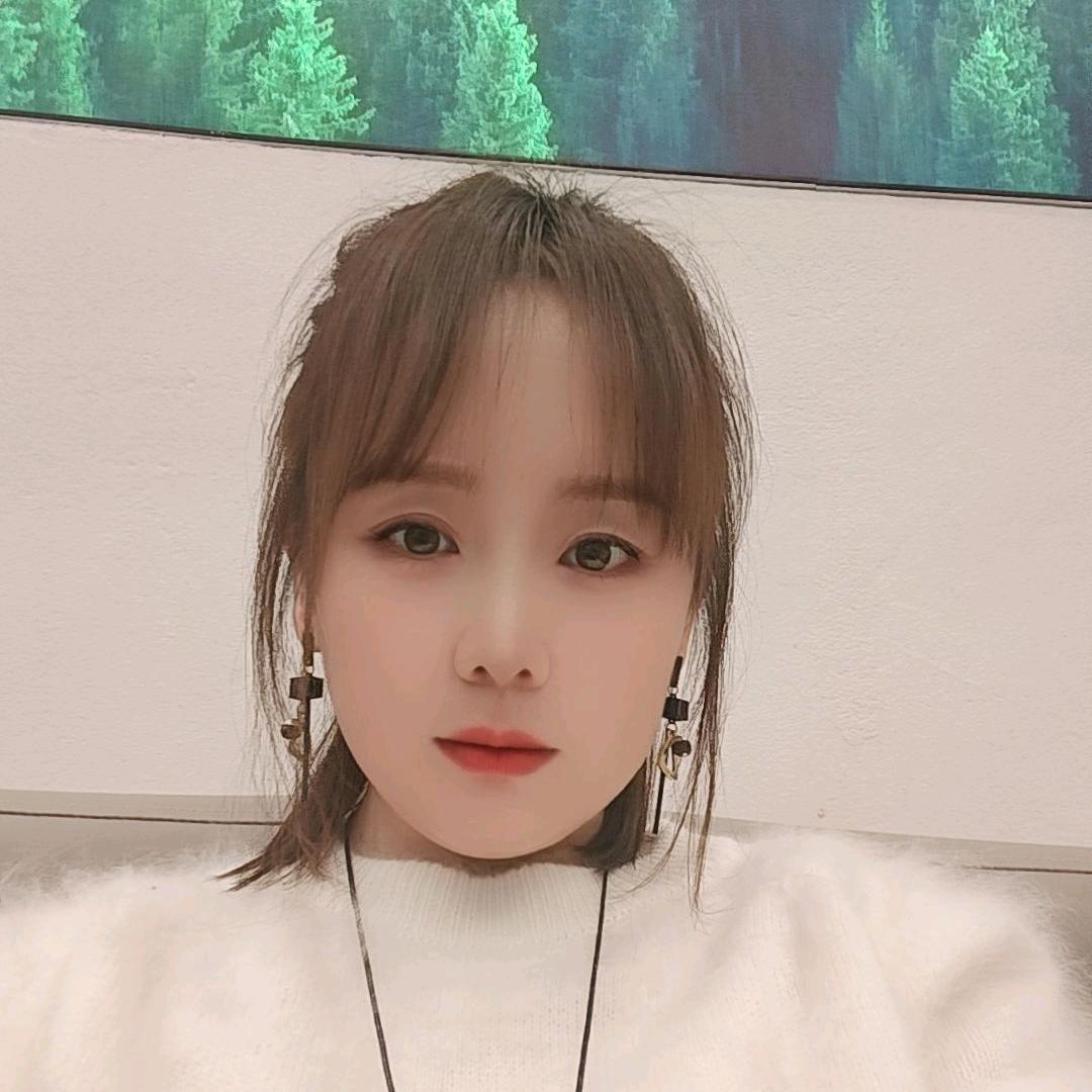 87年五金老板娘