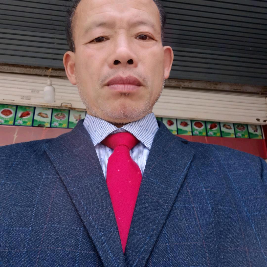 百灵哥，早上6点前后开播