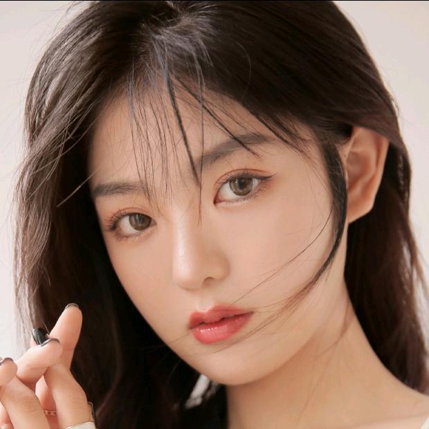 欣依轻奢女装