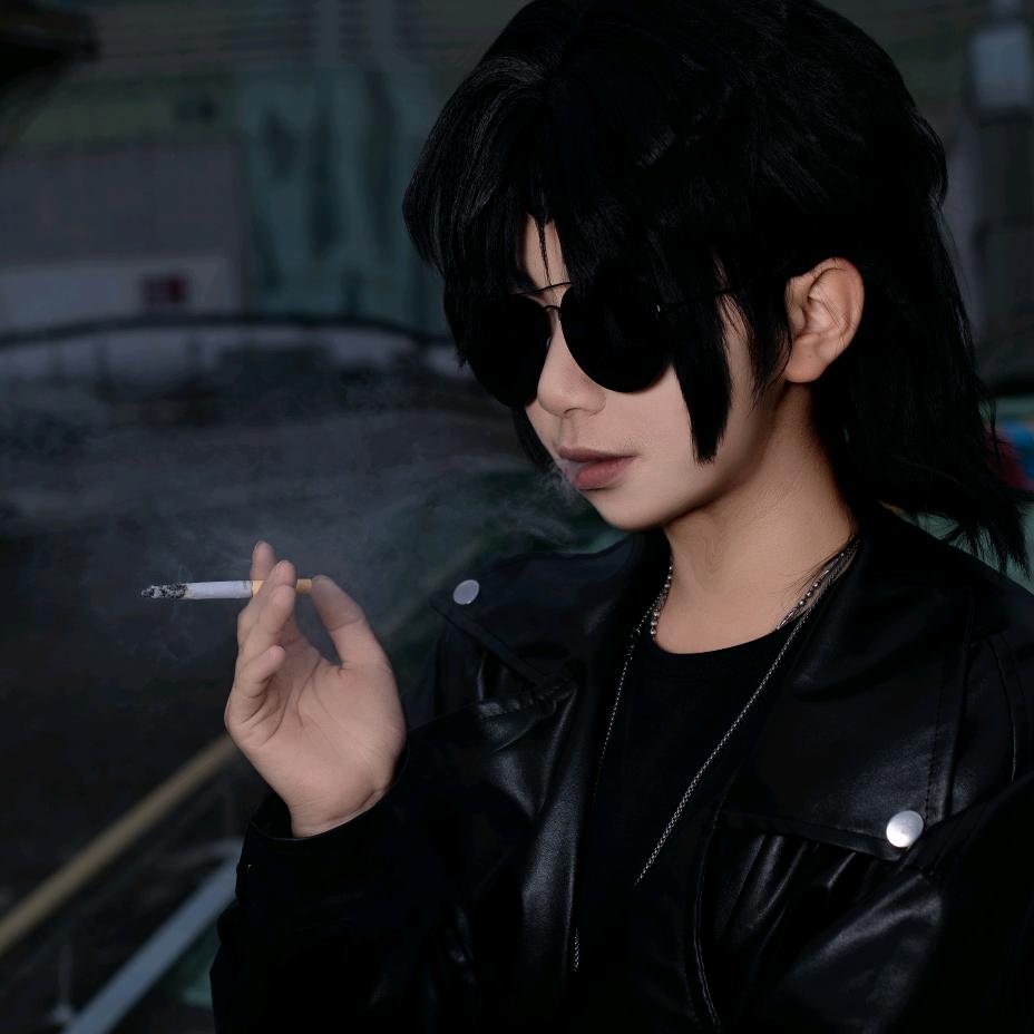 陌悦【一身反骨】