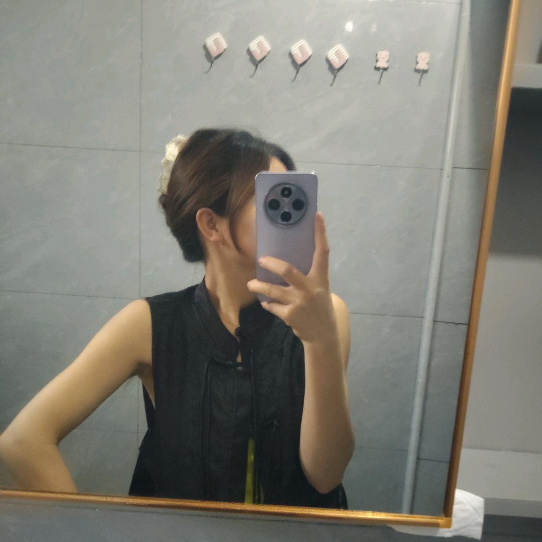 搞钱要紧。