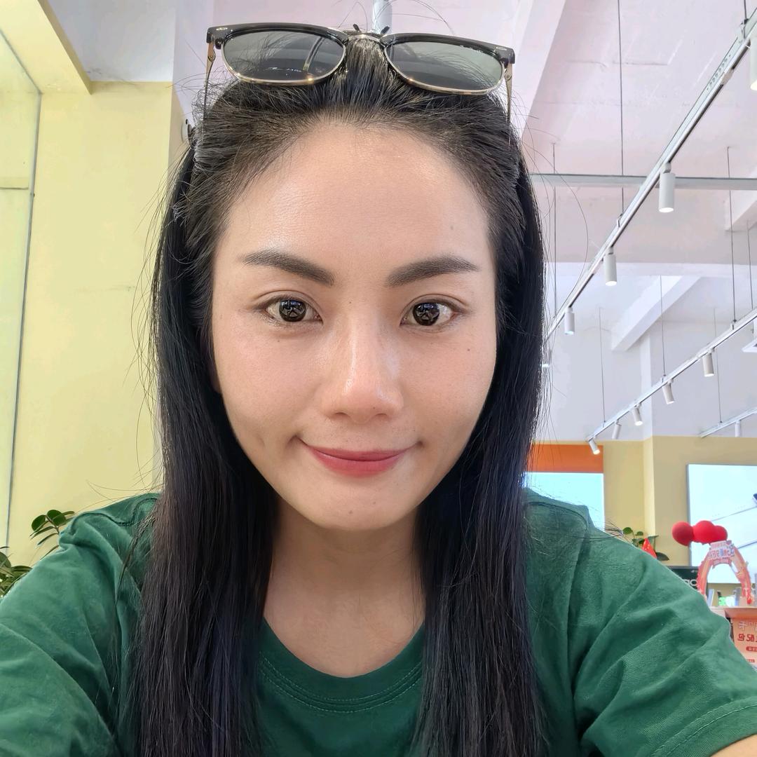 卖墙漆的苏小帆
