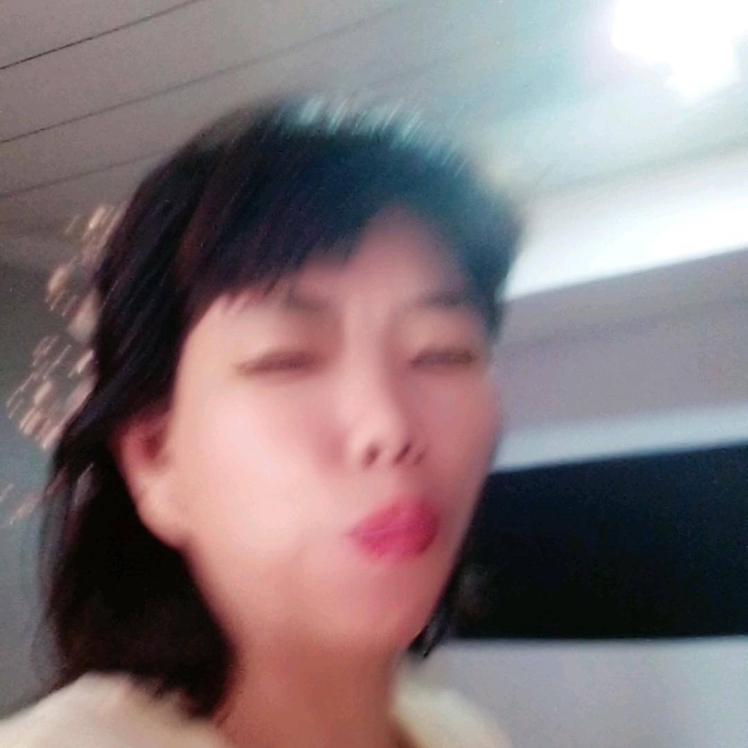 1西瓜小探2.娱乐圈小雷达3.星闻碎碎念头像