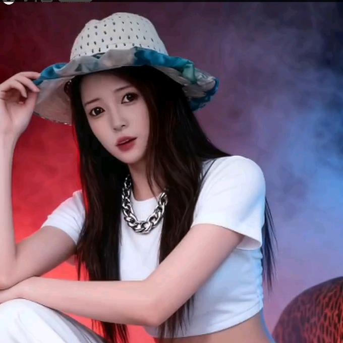 单身富婆找男友！！