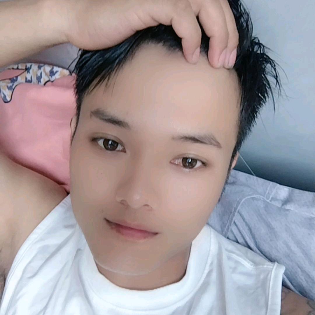 ღ᭄ꦿ °小笨蛋এ⁵²º