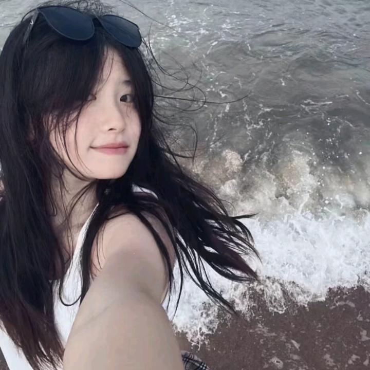 草莓小菠萝