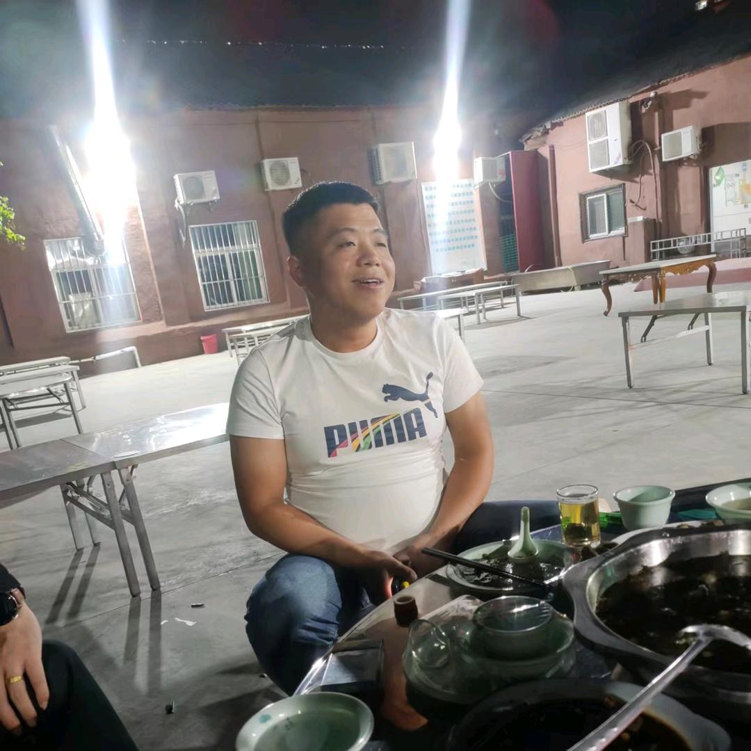 哈喽小溪溪