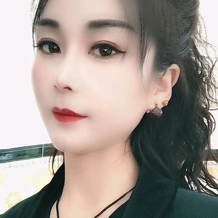 环县养猪小姐姐