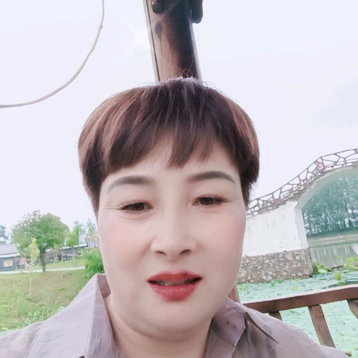 闫妞