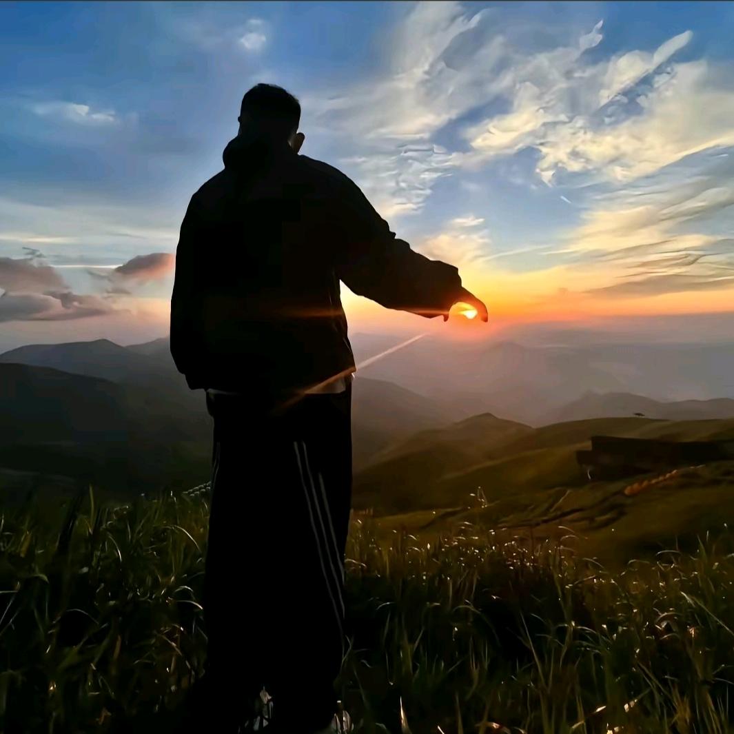 古希腊掌管三角篓子的神