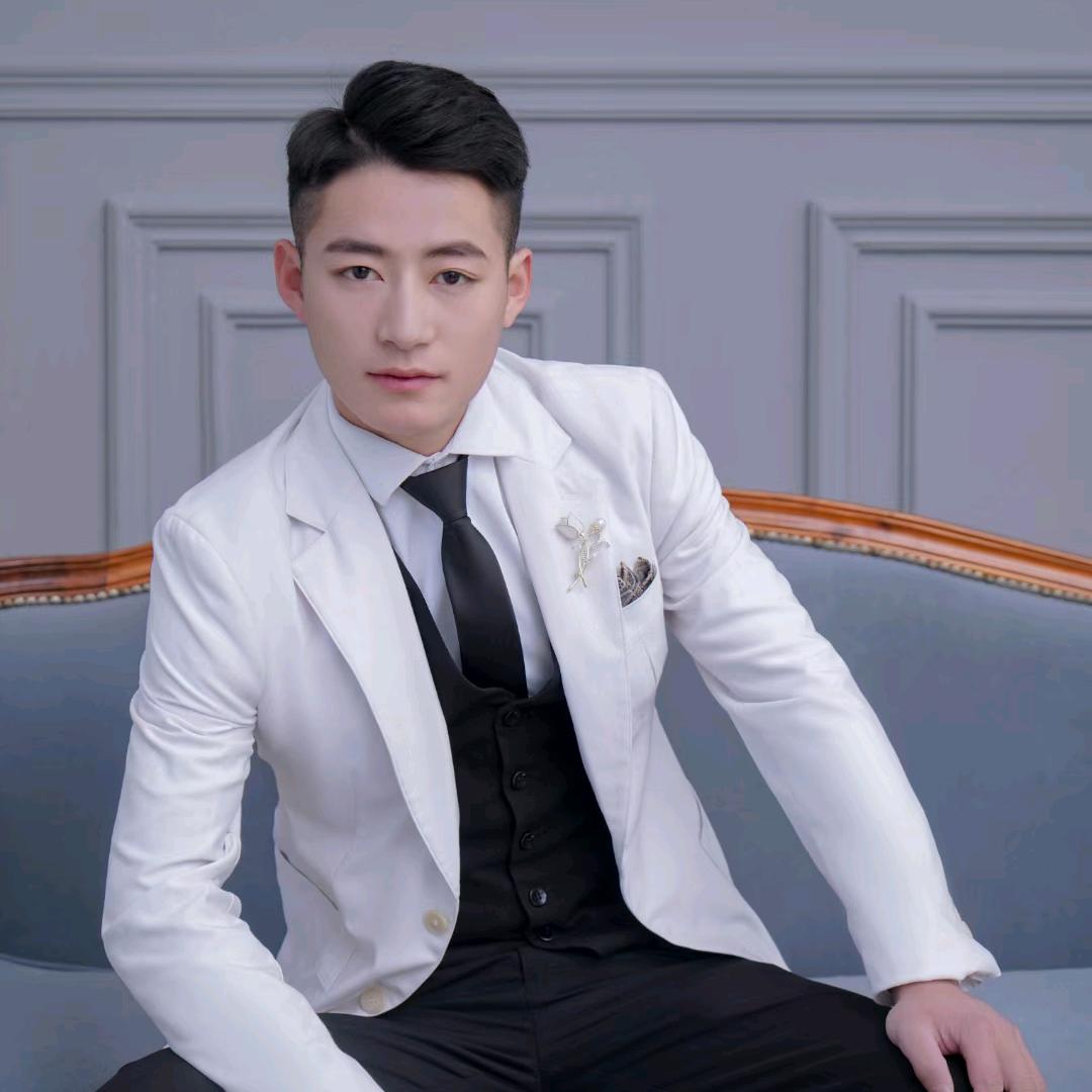 隔壁小王