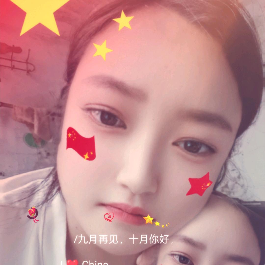 养鹦鹉的姗姗姐