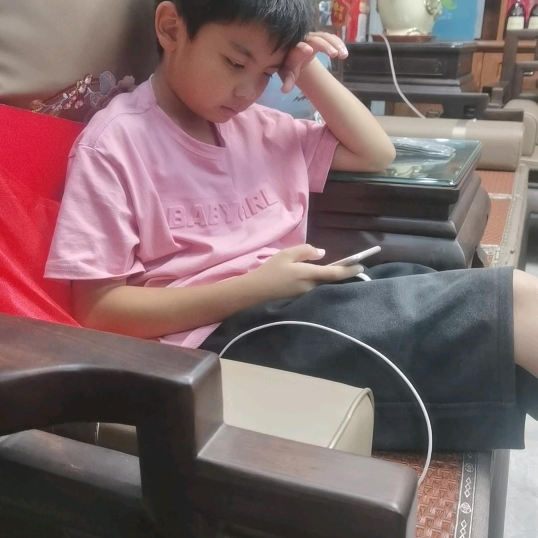 健仔