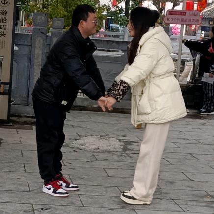 俞杨广告设计💘ᕙʕ✿✪ᴥ✪ʔ