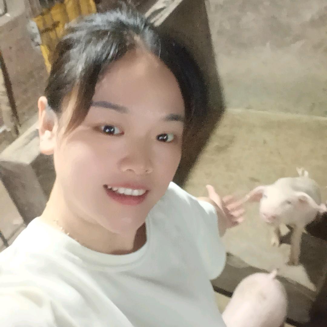 农村养猪人🐷小粟