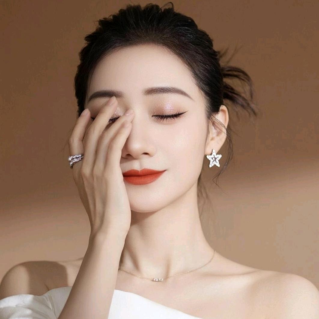多财多亿的晶晶晶