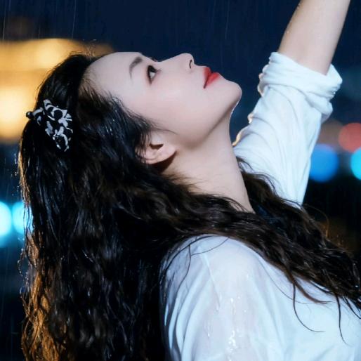 猫😻语柠🍋夏