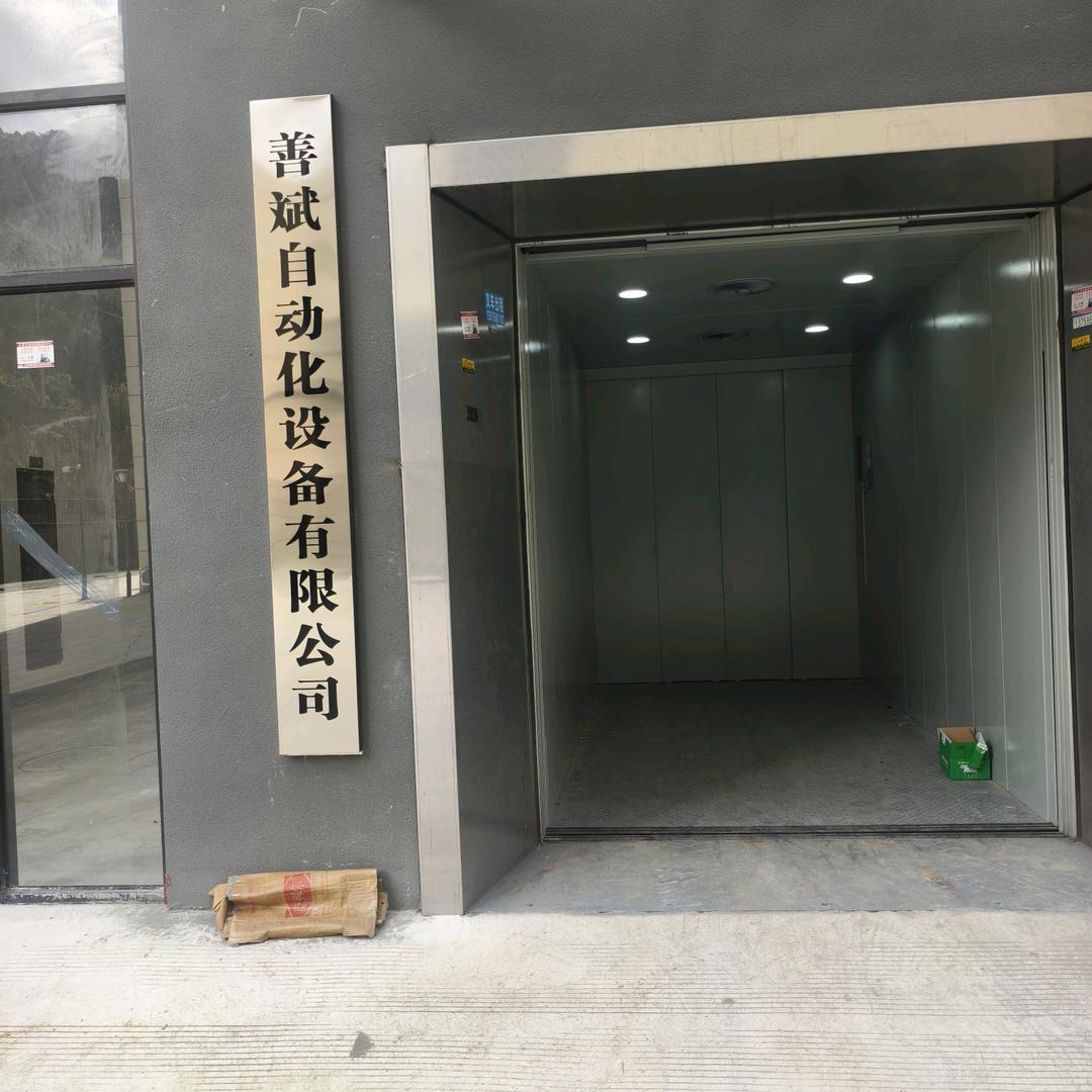 双响生产，全自动双响穿引打底一体机。